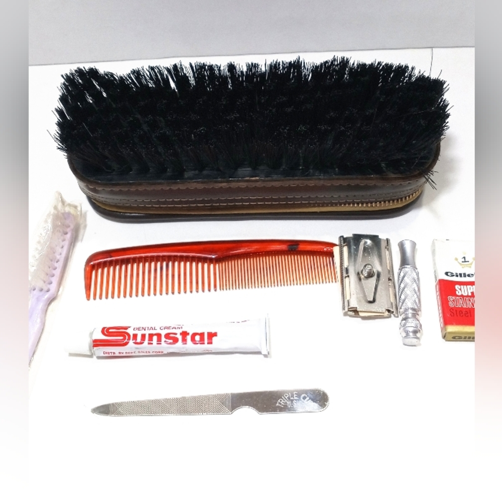 Vintage Leather Grooming Kit Case Set Toiletries Gillette
